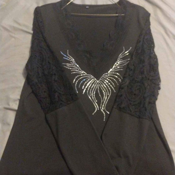 Shirts - Picture 2 of 5